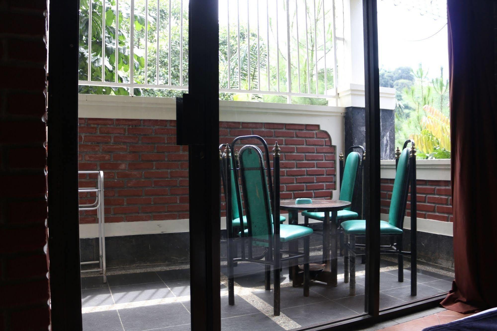 Bantal Guling Villa Lembang Εξωτερικό φωτογραφία